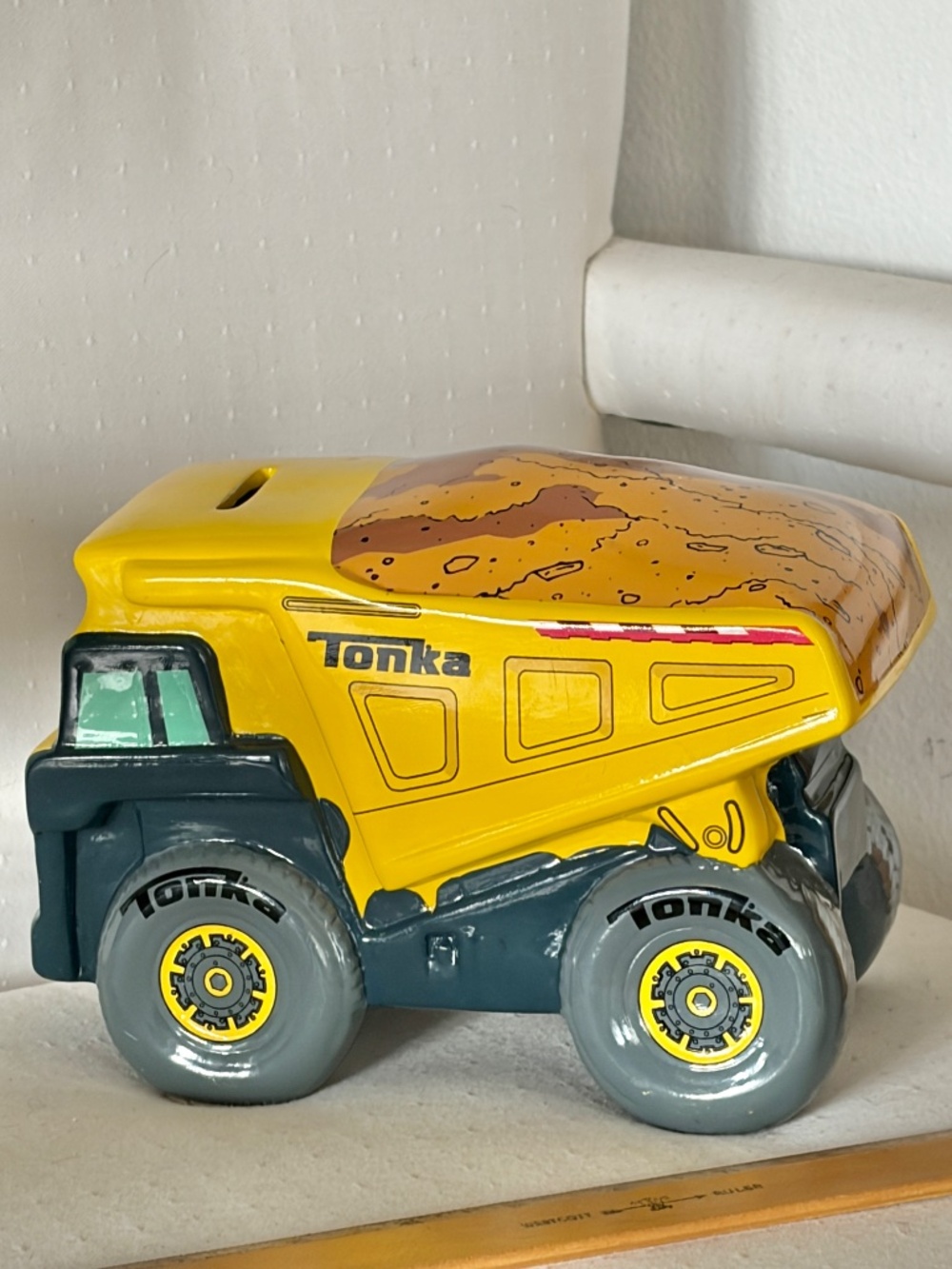 2014 Hasbro Tonka Dump Truck Ceramic Piggy Bank w/ stopper 6" x 8" x 4"W